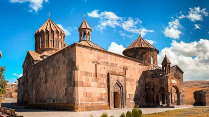 Сагмосаванк – Памятник алфавиту – Апаран – Аричаванк – Лмбатаванк – Гюмри