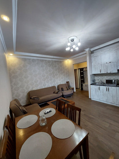 Apartment in Yerevan HANRAPETUTYAN 58
