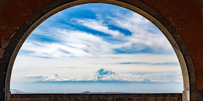 Гарни – Гегард – Арка Чаренца – Симфония камней