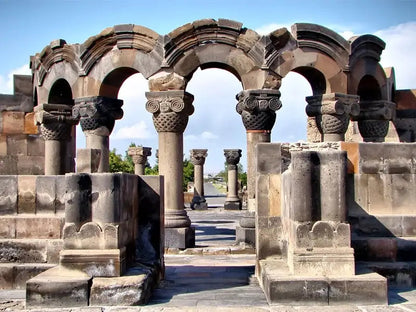 Гарни – Гегард – Хор Вирап – Эчмиадзин – Звартноц