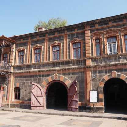 Собор Аруч – Мармашен – Гюмри – Музей городского быта – Аричаванк