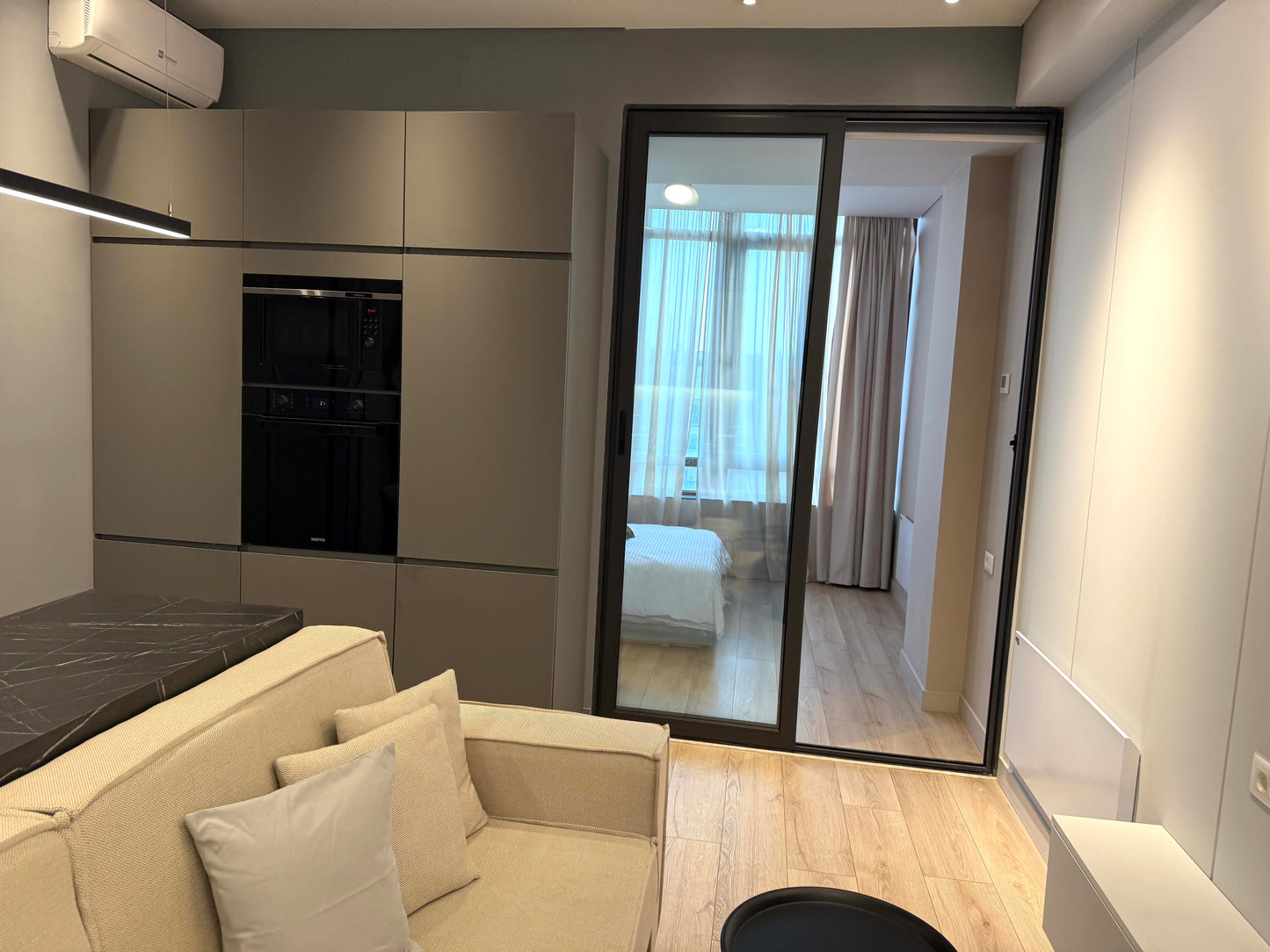 Квартира в Ереване, Бузанд 97