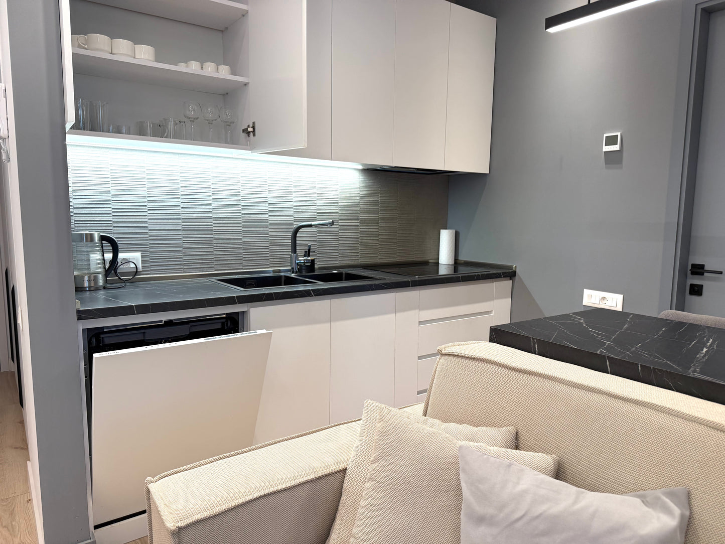 Квартира в Ереване, Бузанд 97