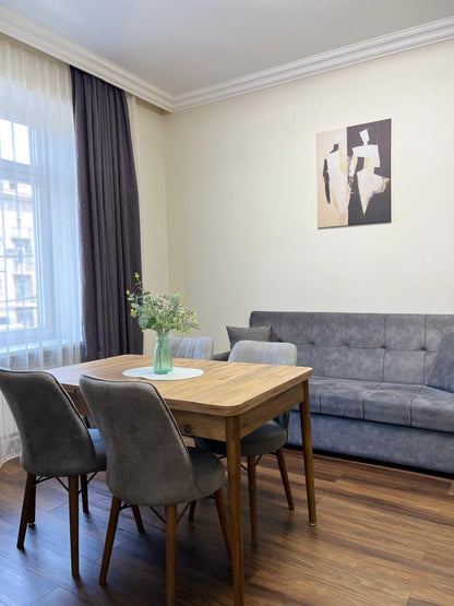 Apartment in Yerevan MASHTOTS 10