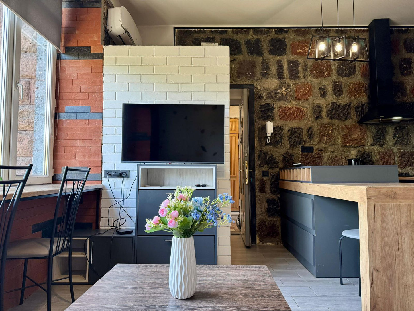 Apartment in Yerevan KHANJYAN 7